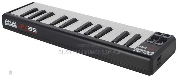 Akai LPK 25 Usb/Midi Controller Keyboard With 25 Keys