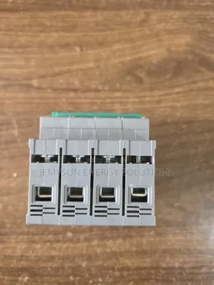 32amps Suntree Sl7n-63 4-Pole 1000v Dc Circuit Breaker