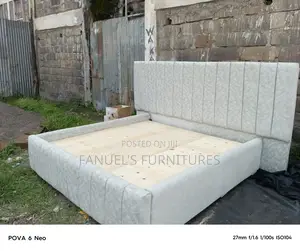 White Chester Bed