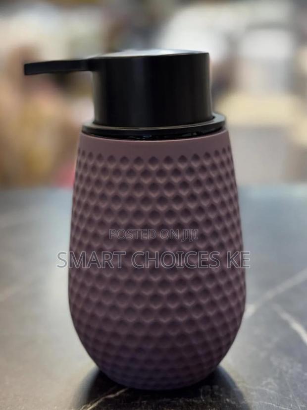 Hard Plastic Luxury Lotion Pump Bottle for Kitchen/ Bathroom - thumbnail 6