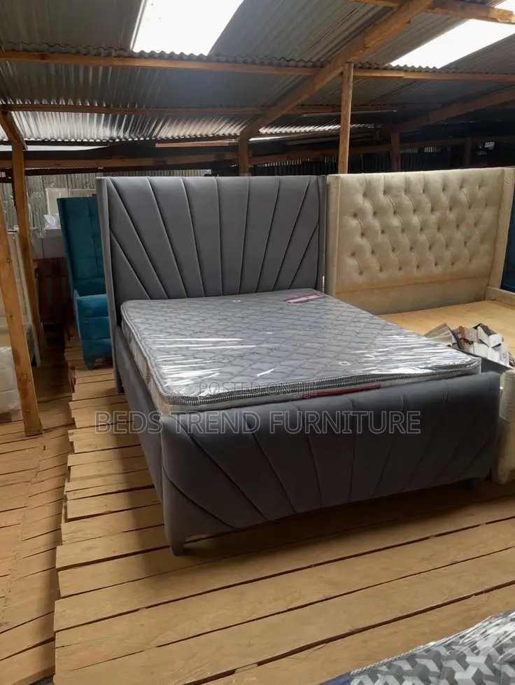 5 by 6 Charcoal Grey Chester Bed