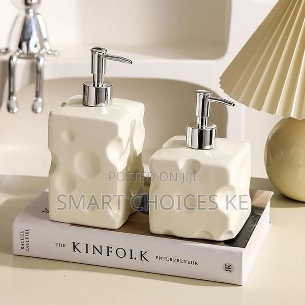Rabbit Cheese Ceramic Bottled Home Liquid Soap Dispenser - thumbnail 2