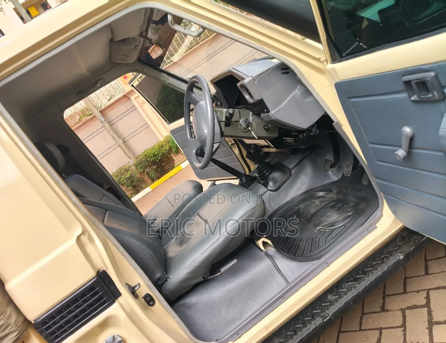 Toyota Land Cruiser 2008 Gold