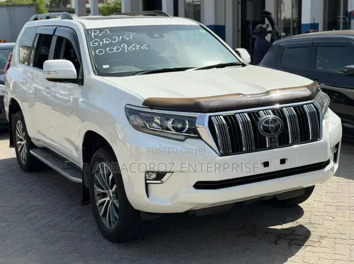 Toyota Land Cruiser Prado 2.8 2020 White