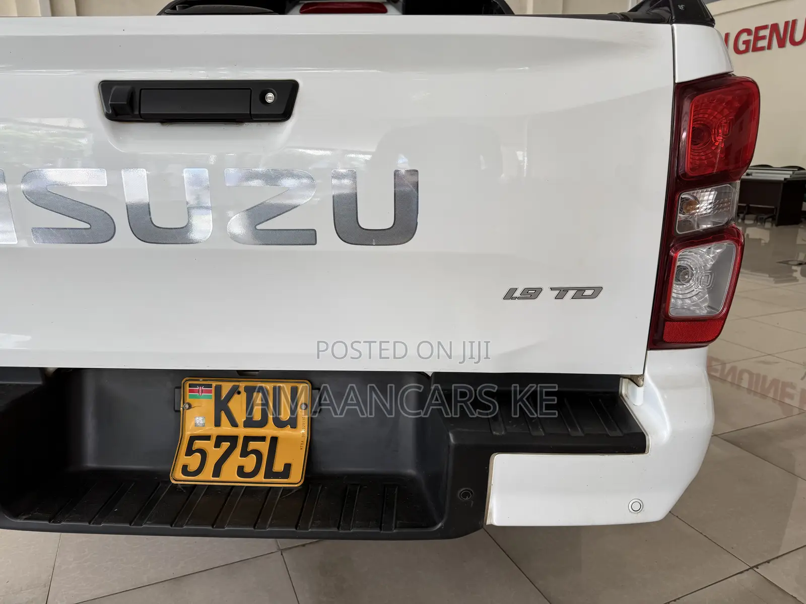 Isuzu D-MAX 2025 White
