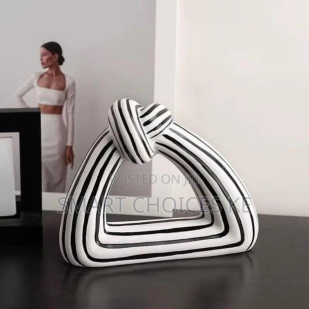 Interior Creative Black White Stripes Abstract Home Decoration - main view