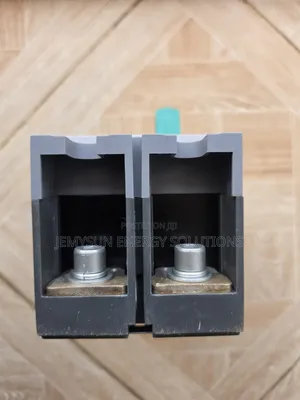 200amps Suntree 1000v Dc McCb Circuit Breaker (Sm8-250hpv/2)