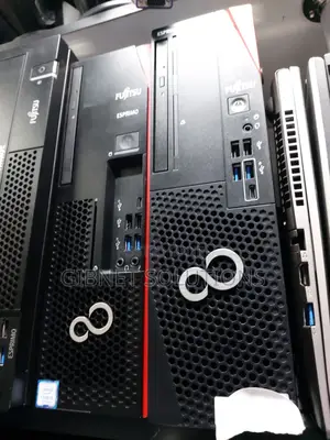 Desktop Computer Fujitsu Esprimo P558 8GB Intel Core i5 HDD+SSD 500GB