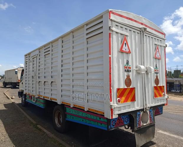 Isuzu FRR 2015 White - thumbnail 4