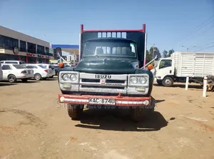 Isuzu Direct 1990 Green