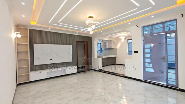 3bdrm Bungalow in Kimbo for sale - thumbnail 4