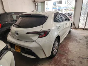Toyota Corolla 2019 White