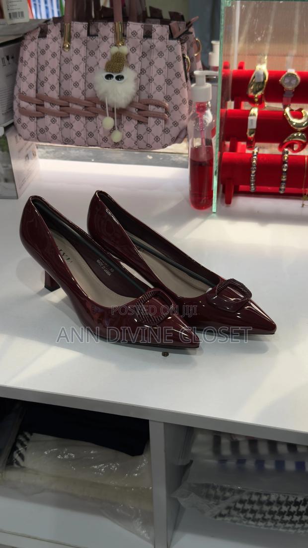 Ladies Shoes