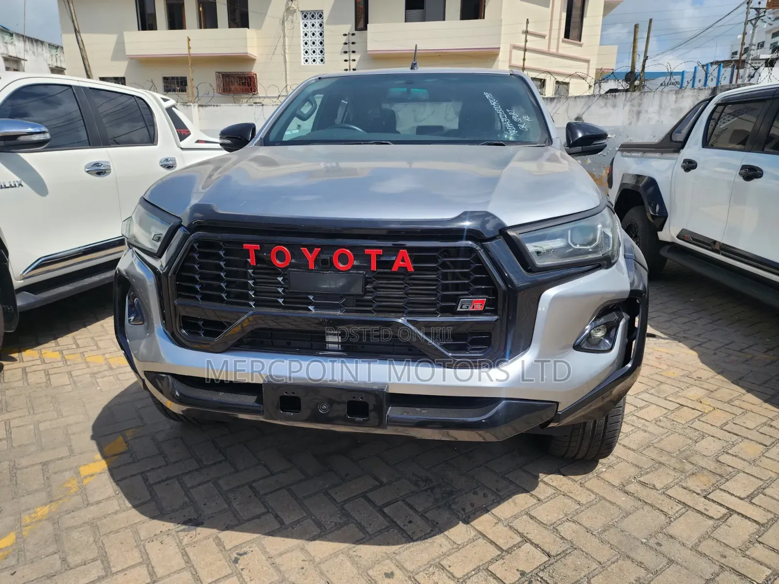 Toyota Hilux 2019 Gray