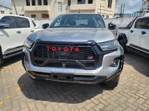 Toyota Hilux 2019 Gray