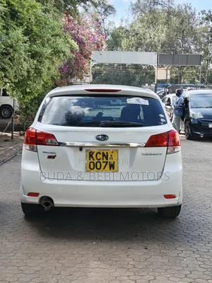 Subaru Legacy 2010 White