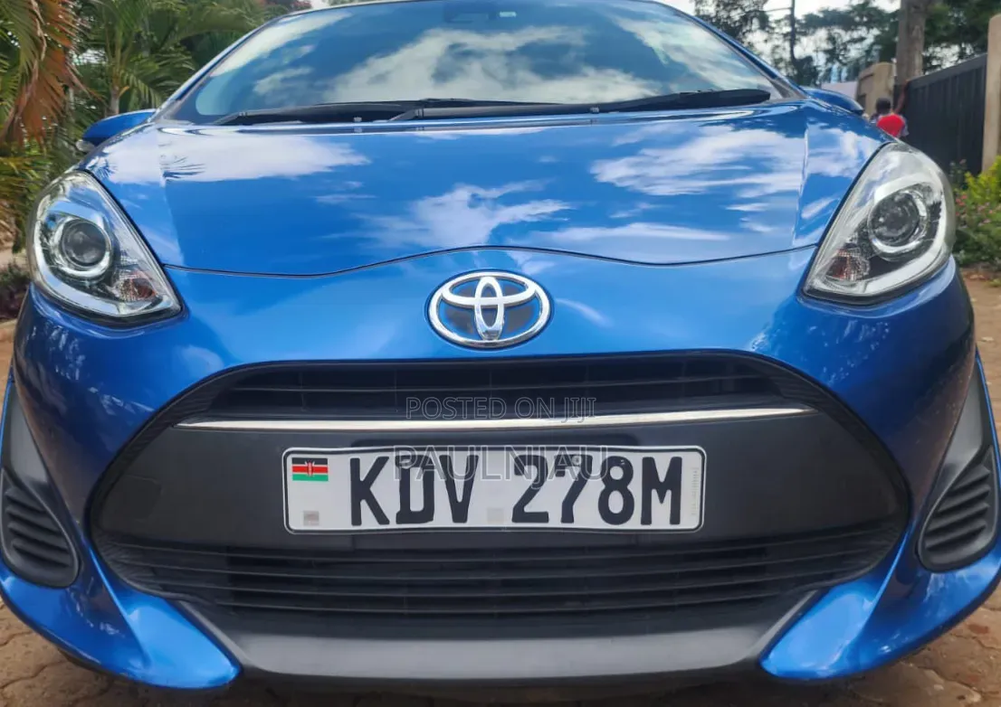 Toyota Aqua 2018 Blue