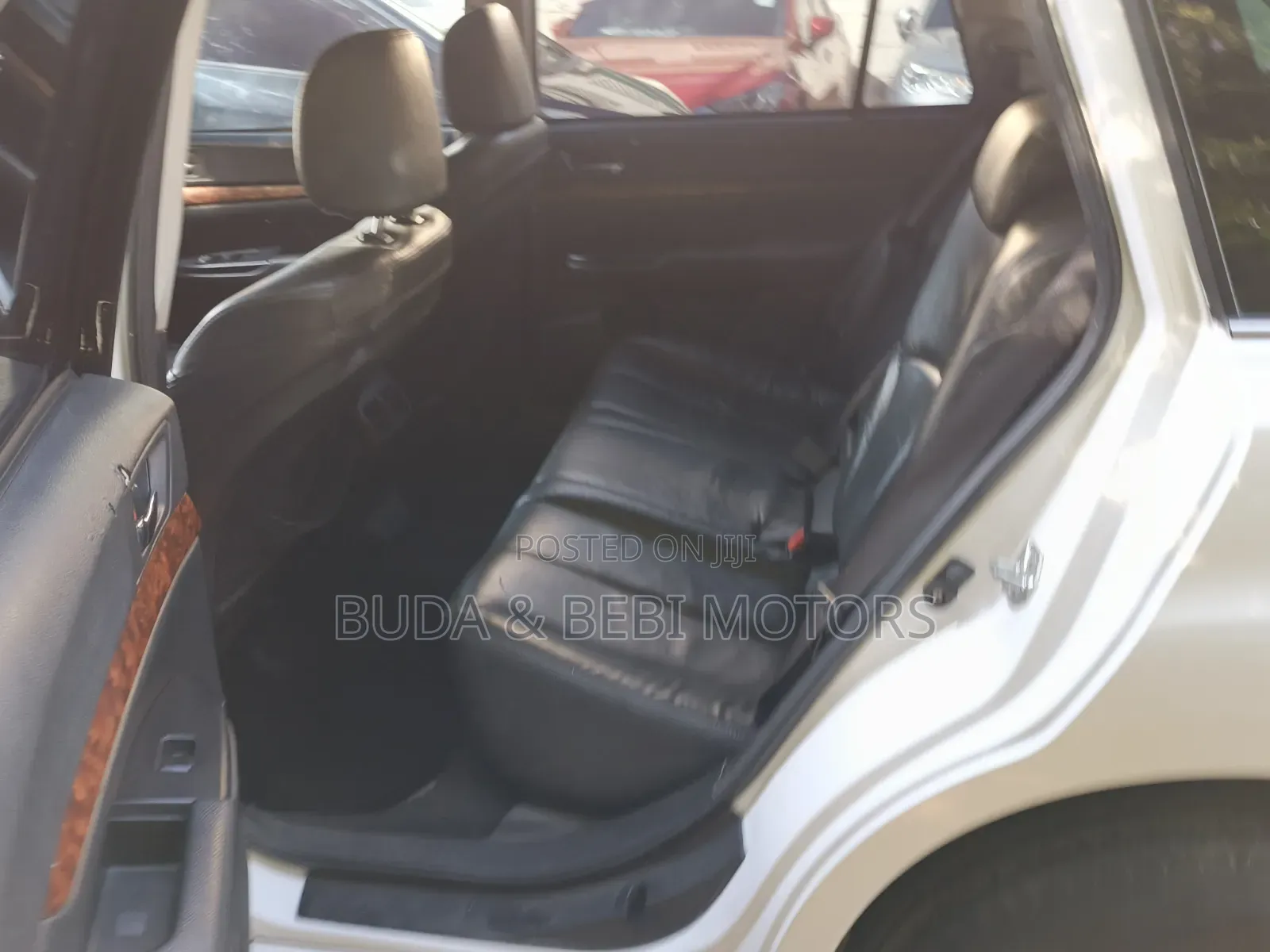 Subaru Legacy 2010 White