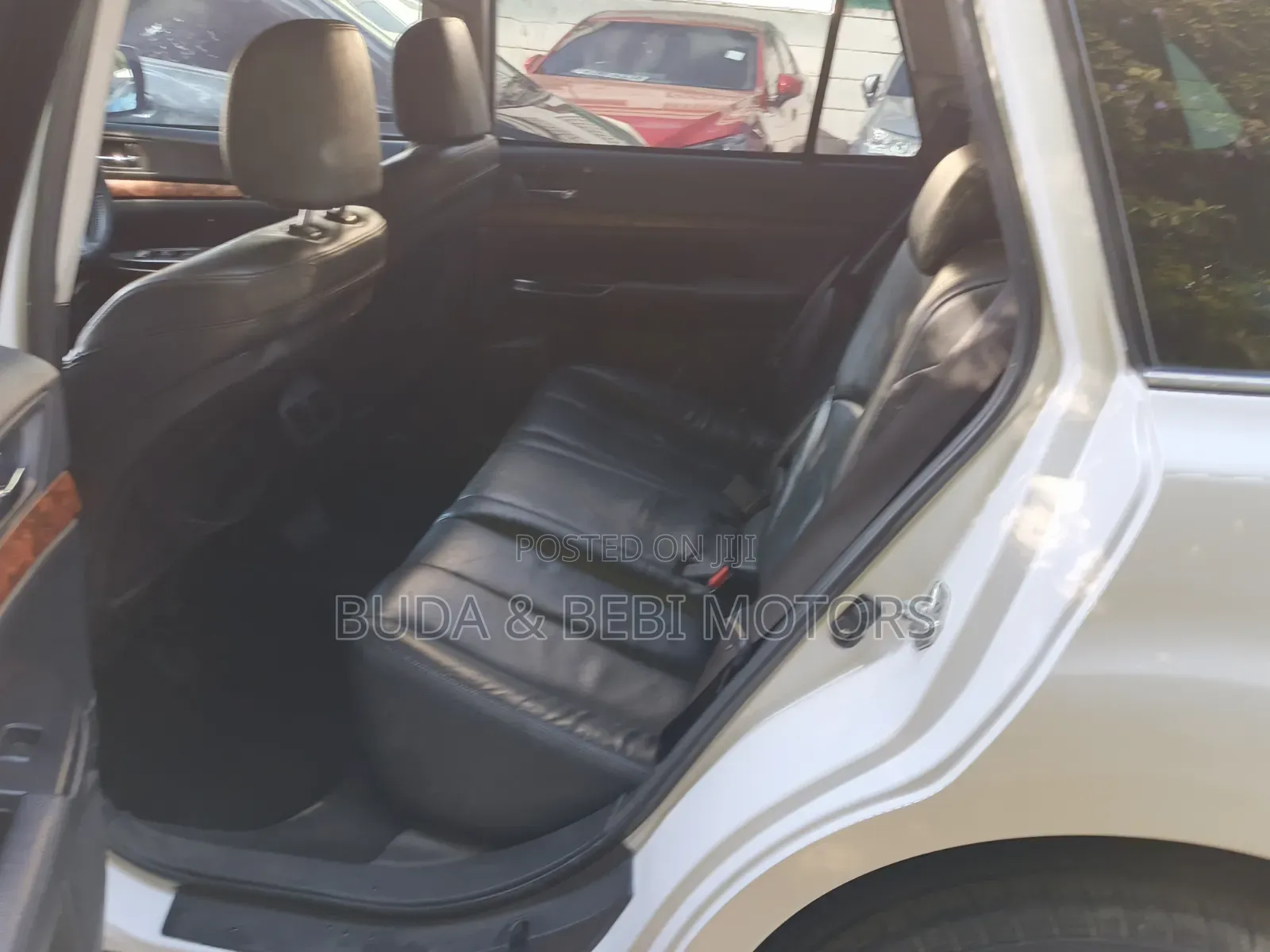 Subaru Legacy 2010 White
