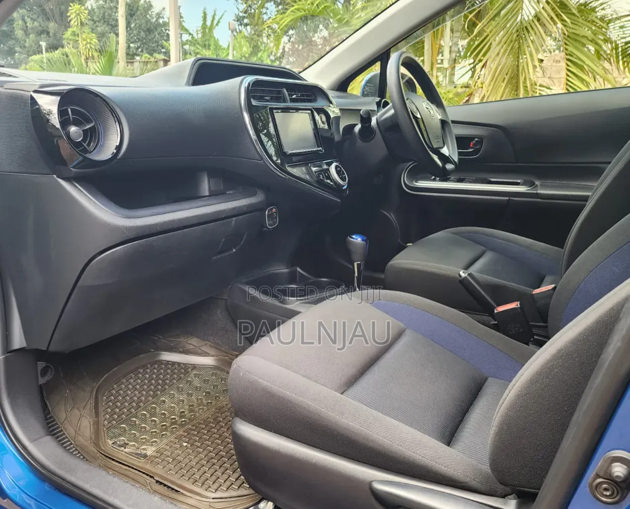 Toyota Aqua 2018 Blue