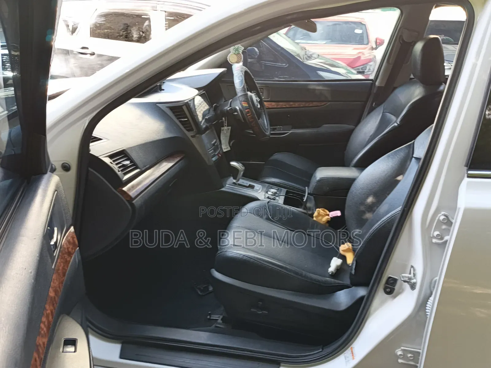 Subaru Legacy 2010 White