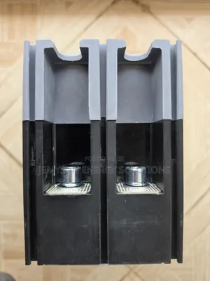 400amps Suntree 1000v Dc McCb Solar Circuit Breaker (Sm8-400hpv/2)
