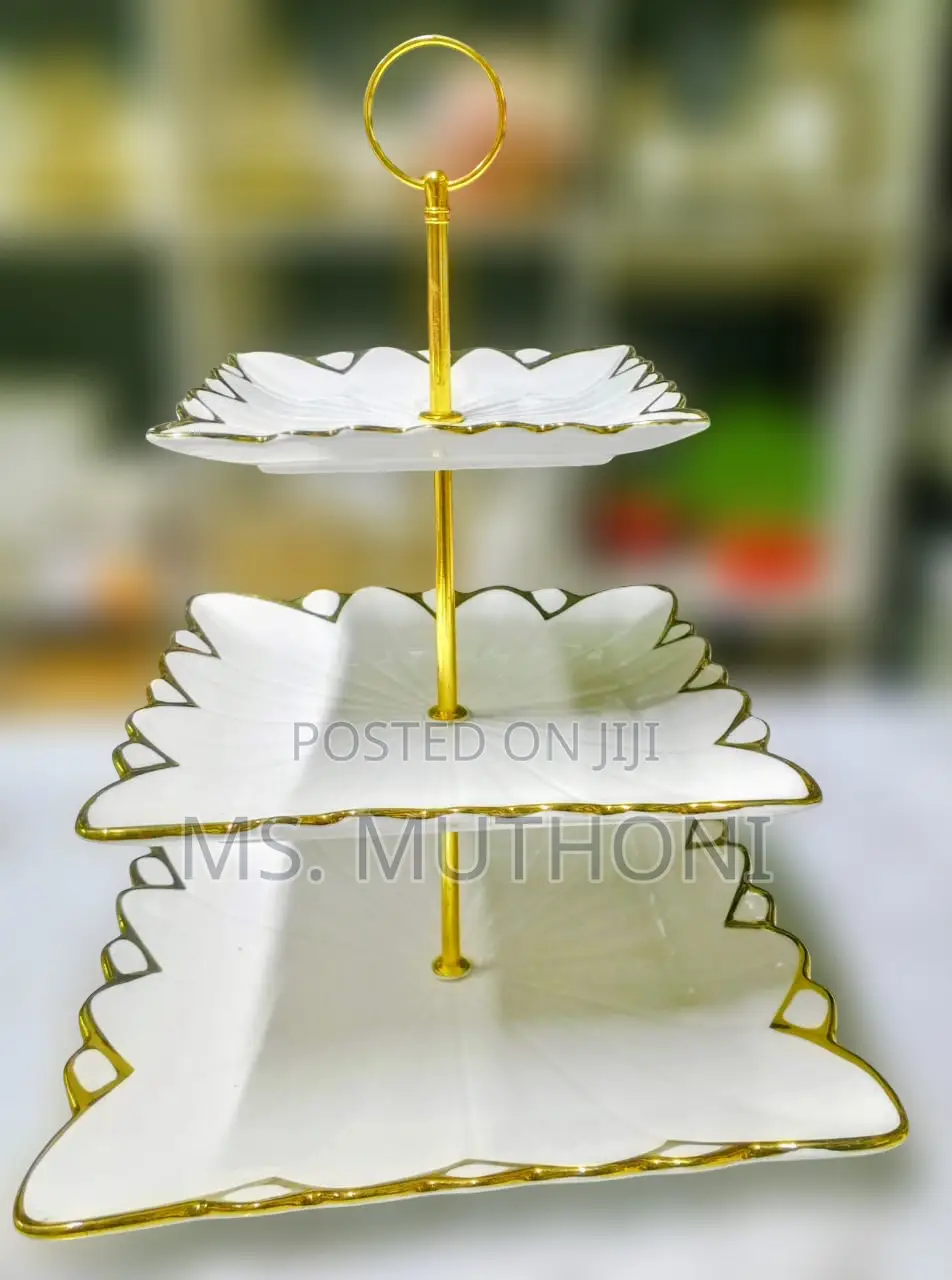 3-Tier Cupcakes / Desserts Holder / Stand