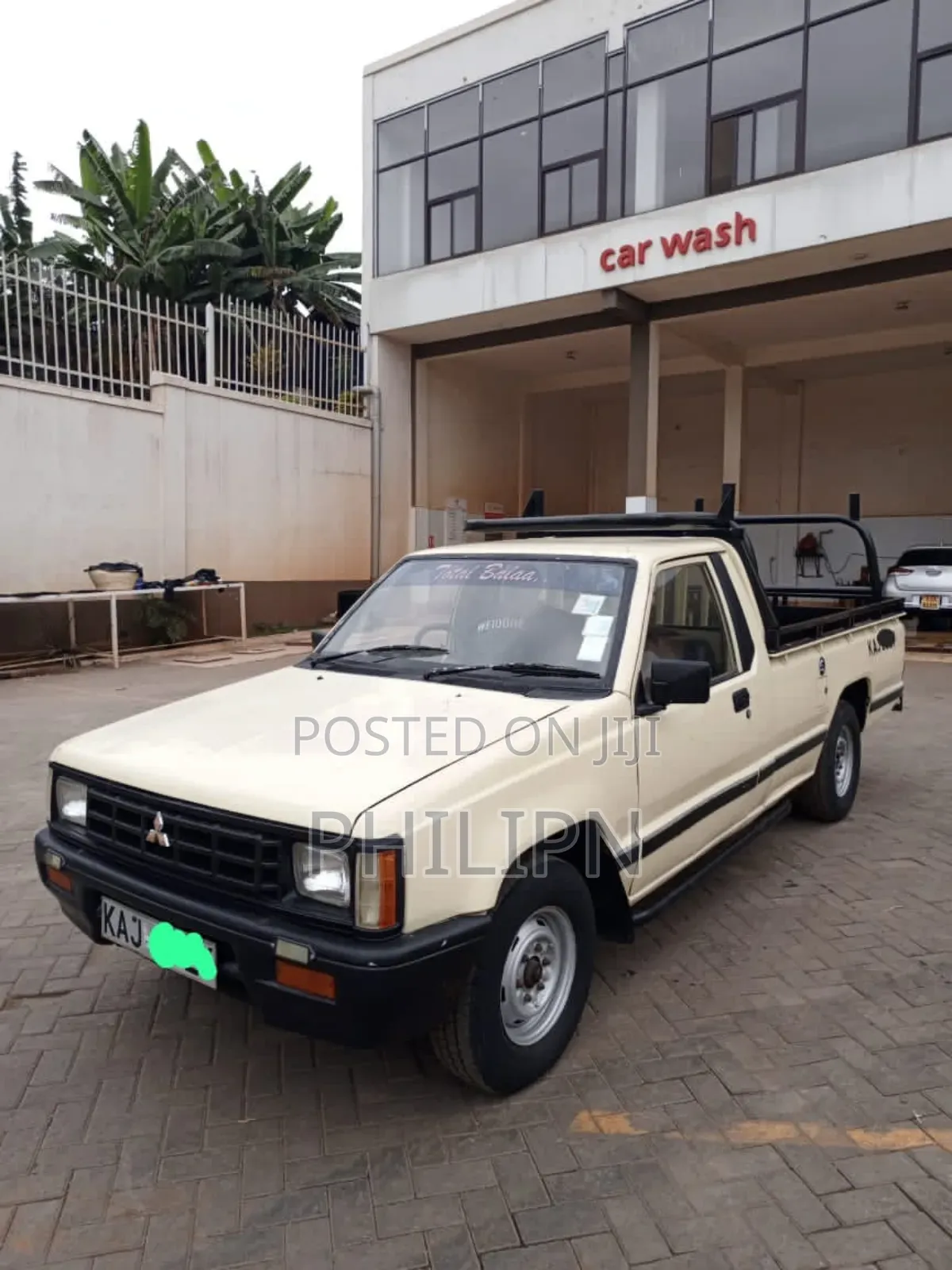 Mitsubishi L200 2004 Beige