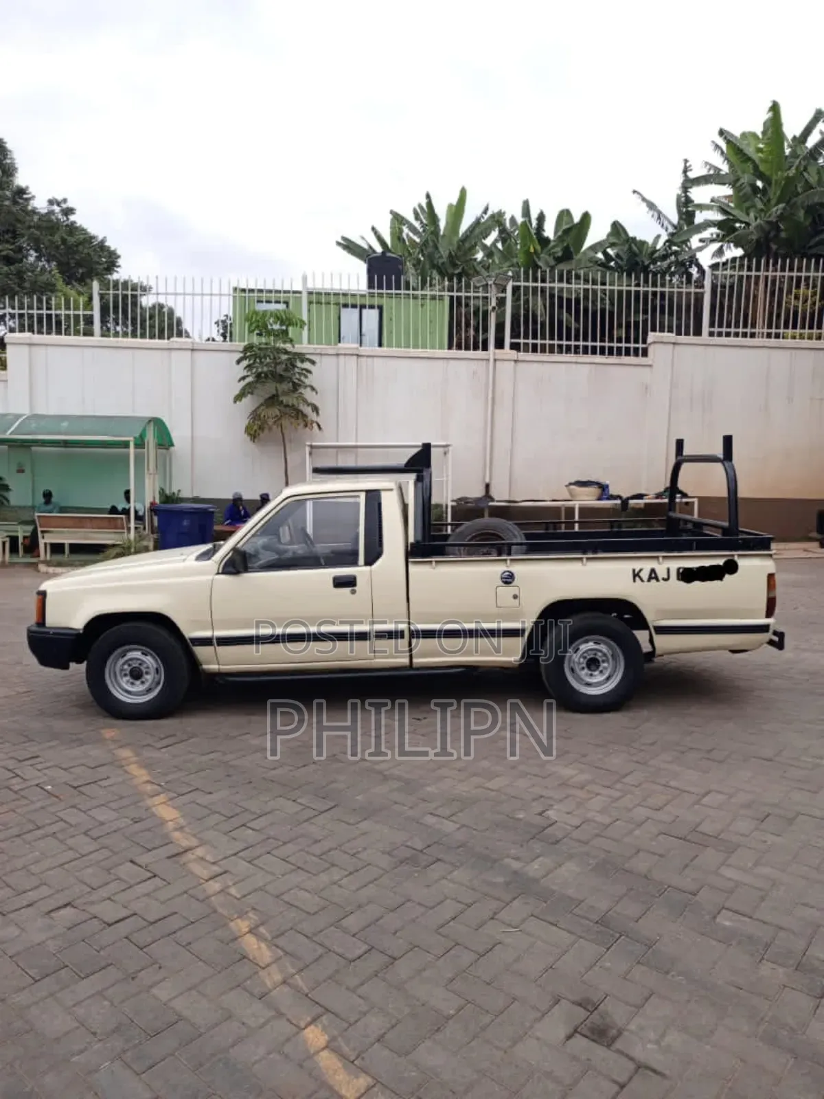 Mitsubishi L200 2004 Beige