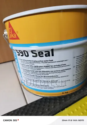 Fast Drying Water Plug for Concrete Leak Repairs