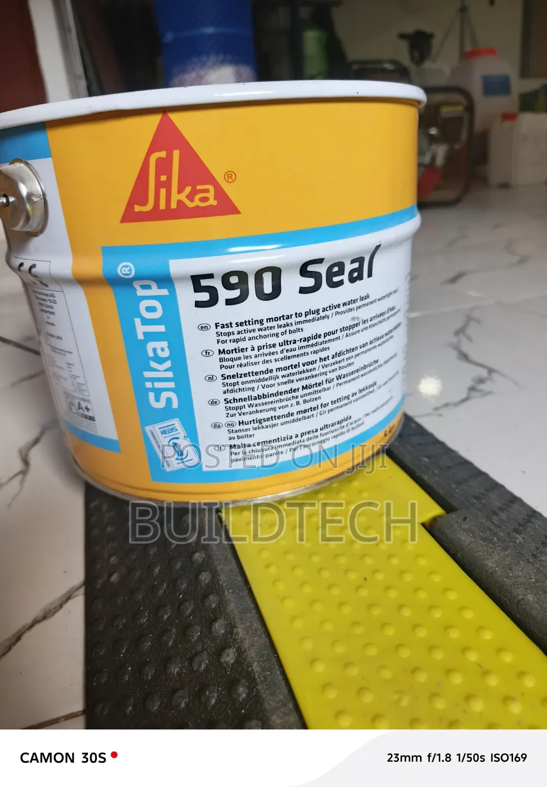 Fast Drying Water Plug for Concrete Leak Repairs