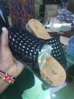 Cute Ladies Mesh Clogs