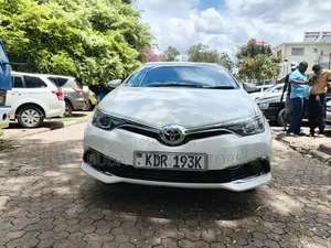 Toyota Auris 2016 White