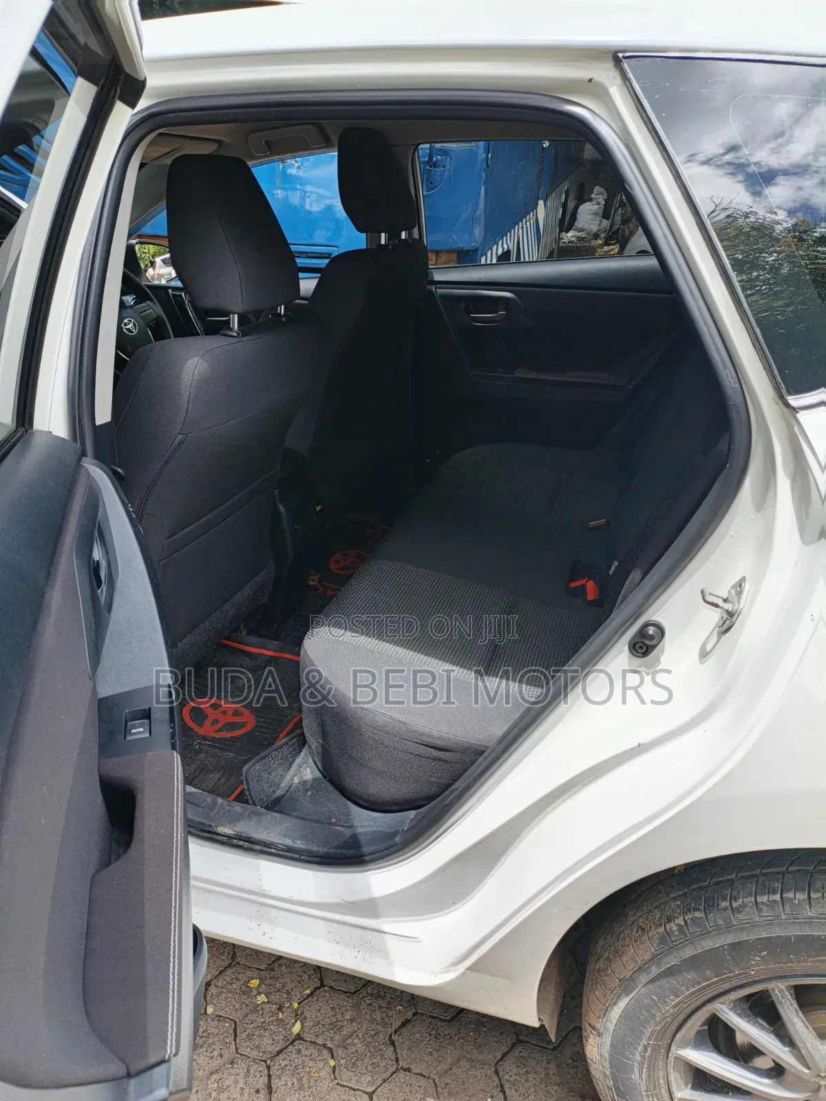 Toyota Auris 2016 White