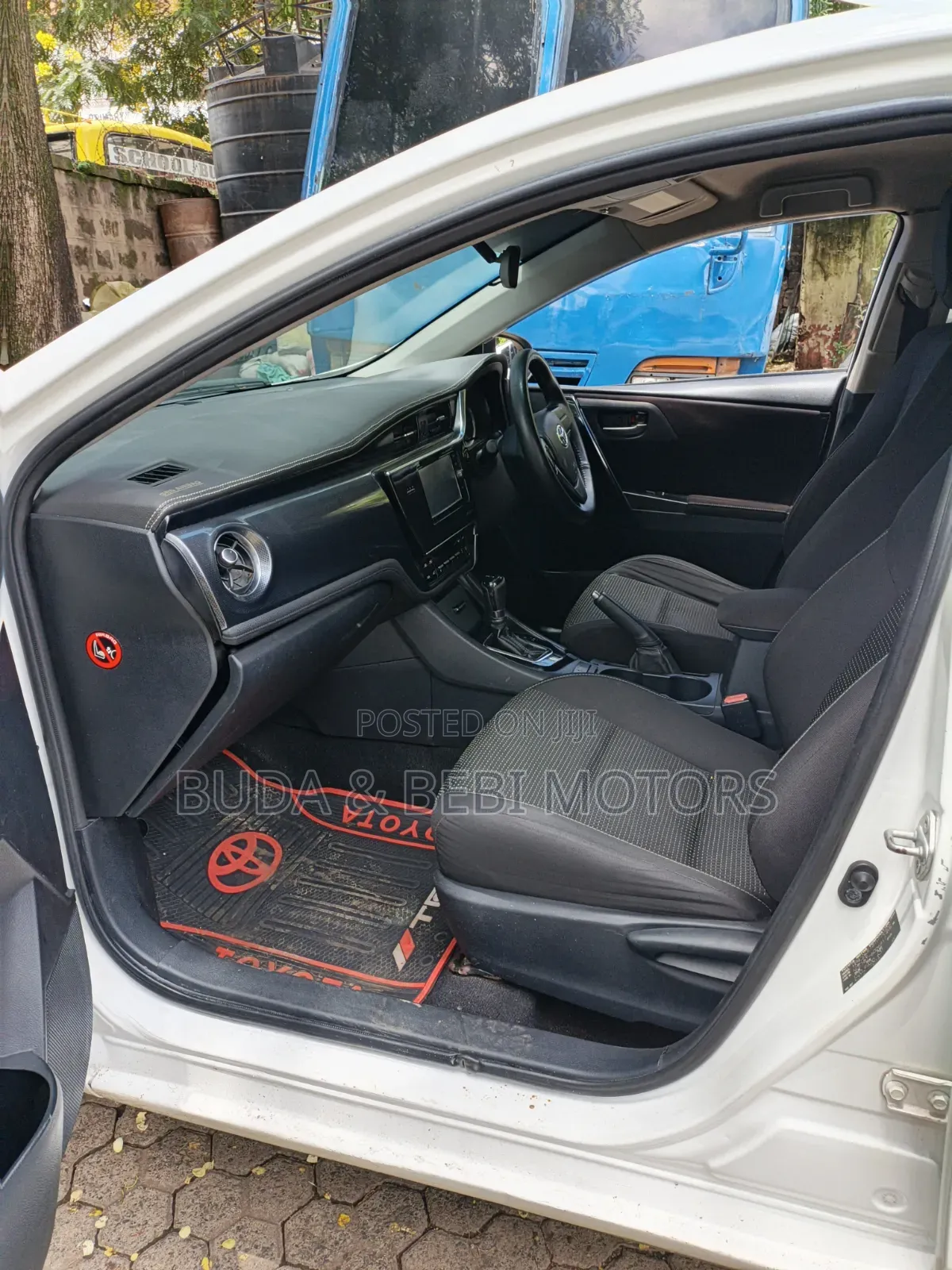 Toyota Auris 2016 White