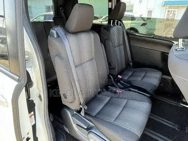 Toyota Voxy 2019 White