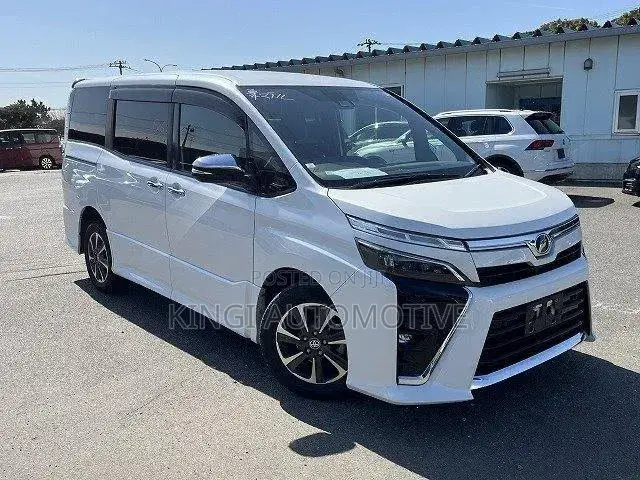 Toyota Voxy 2019 White