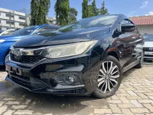 Honda Grace 1.5 Hybrid AWD 2019 Black