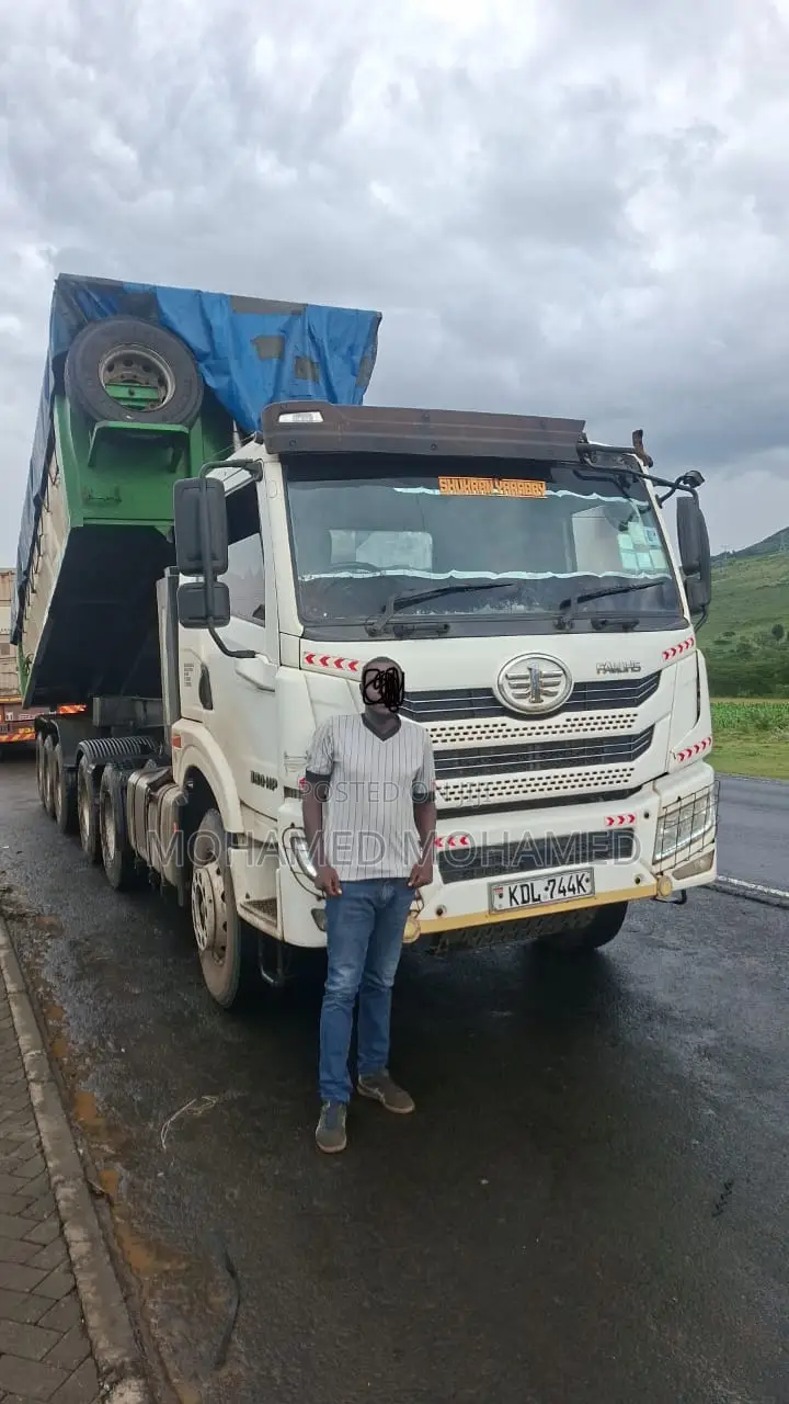 32tonns Tipper For Hire