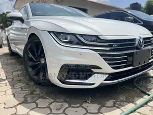 Volkswagen Arteon 2.0T SE R-Line w/19 AWD 4MOTION 2019 White