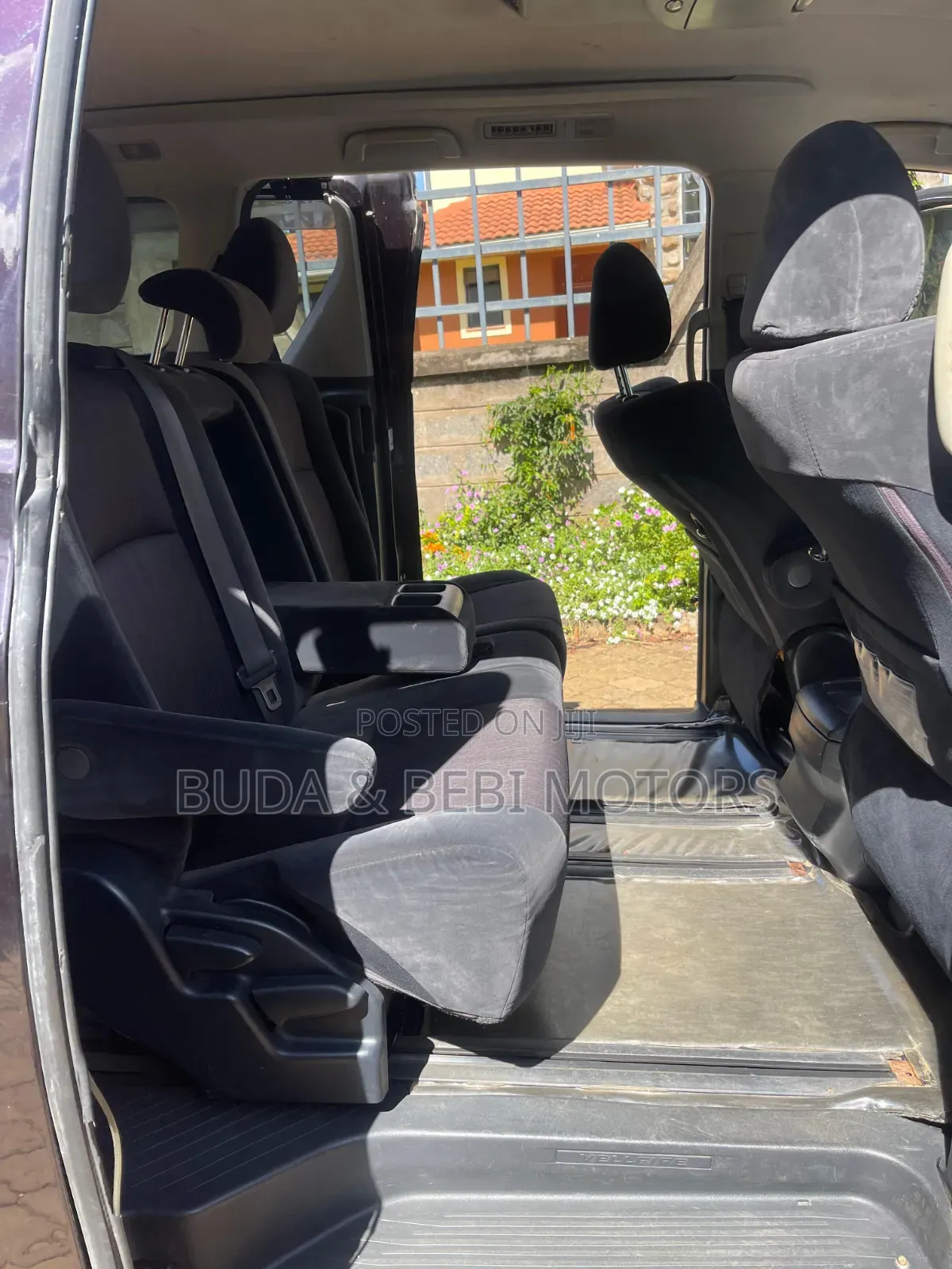 Toyota Vellfire 2010 Black