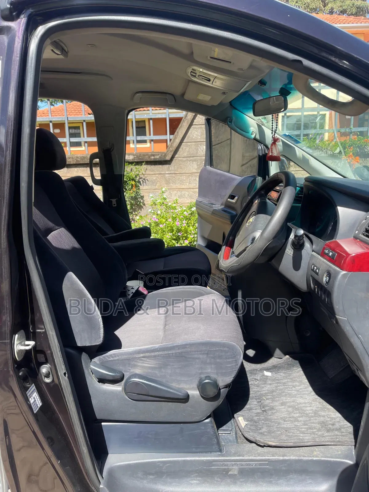 Toyota Vellfire 2010 Black
