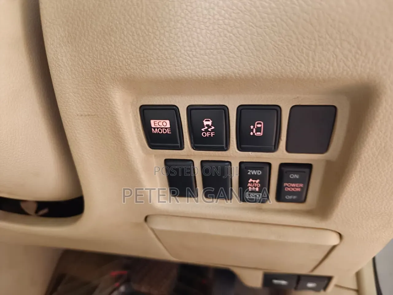 Nissan Elgrand 2012 Silver