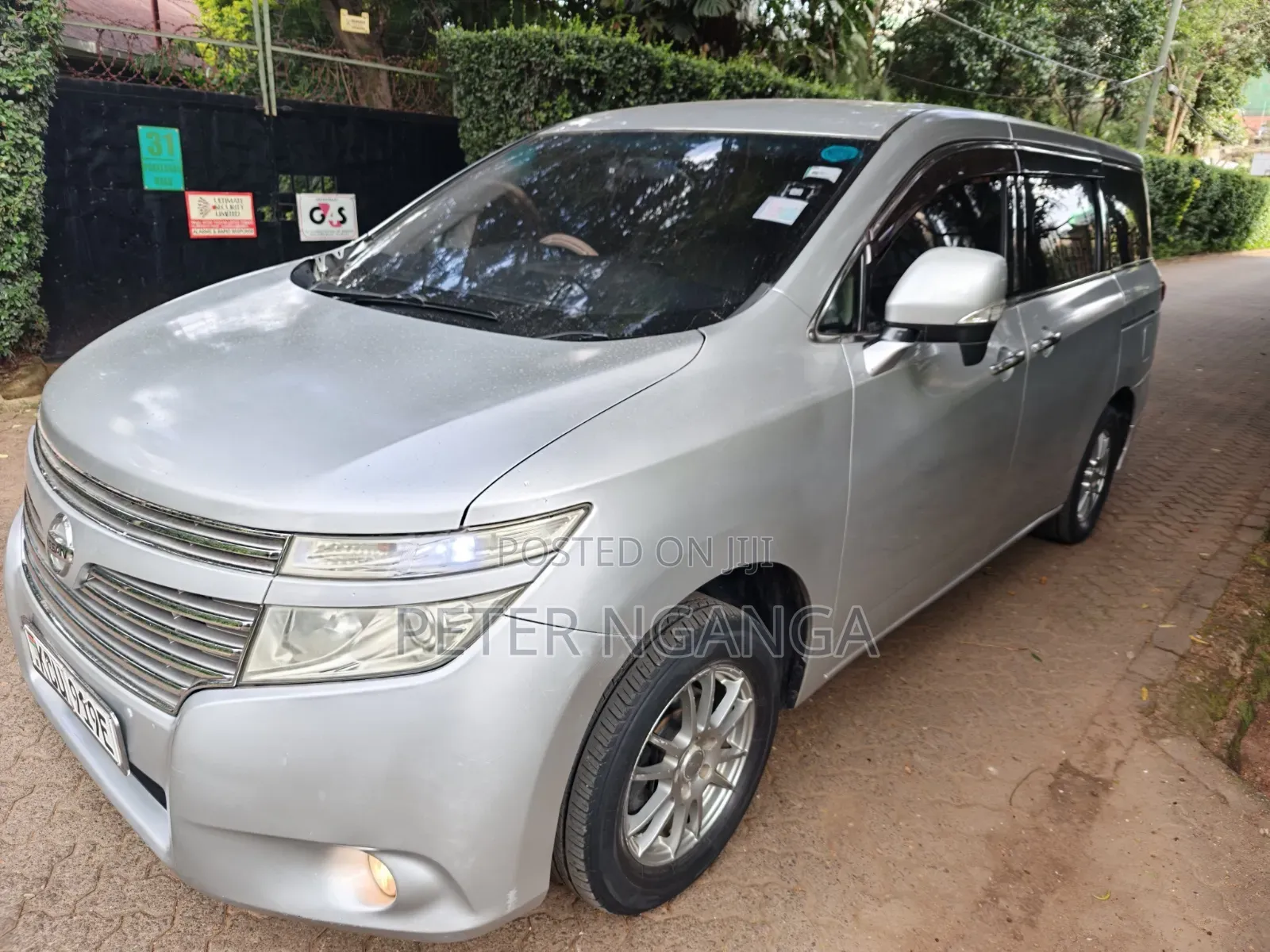 Nissan Elgrand 2012 Silver