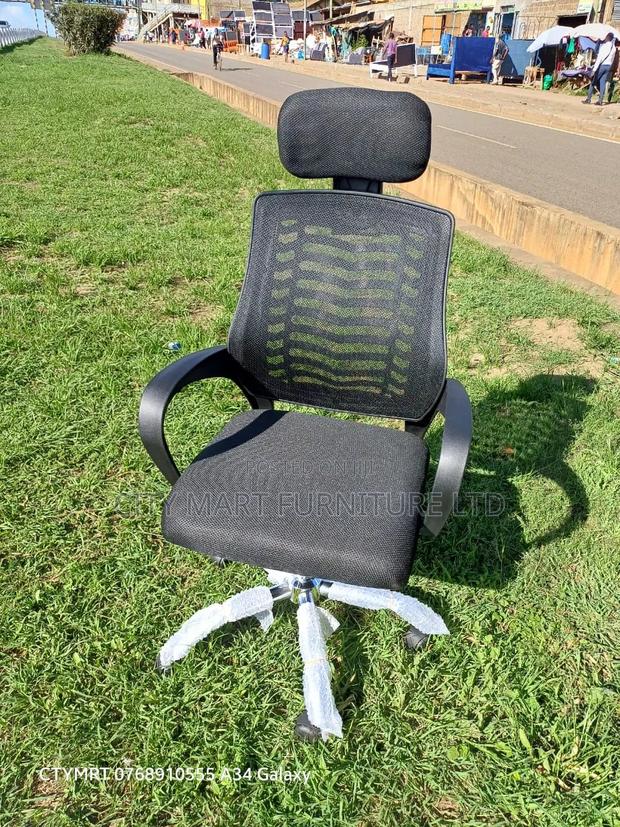 Easygoing Modern Headrest Office Chairs Offers!
