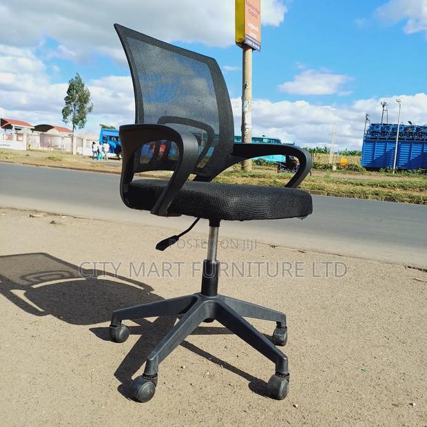 Padded Modern Mesh Office Chairs Offers!