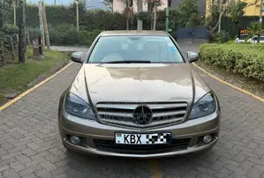 Mercedes-Benz C200 2007 Gold