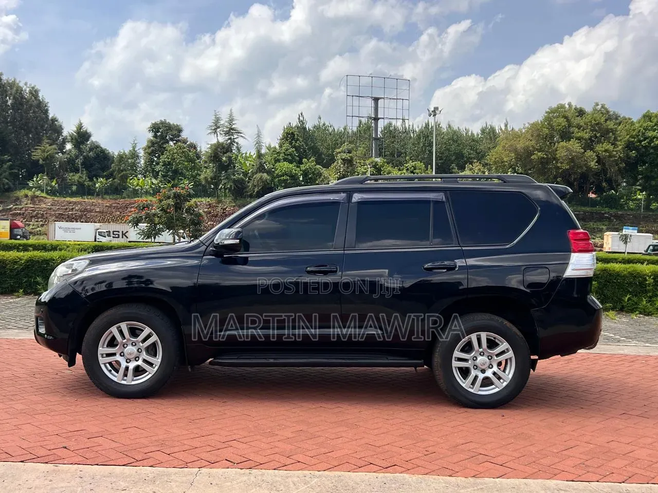 Toyota Land Cruiser Prado 2011 Black