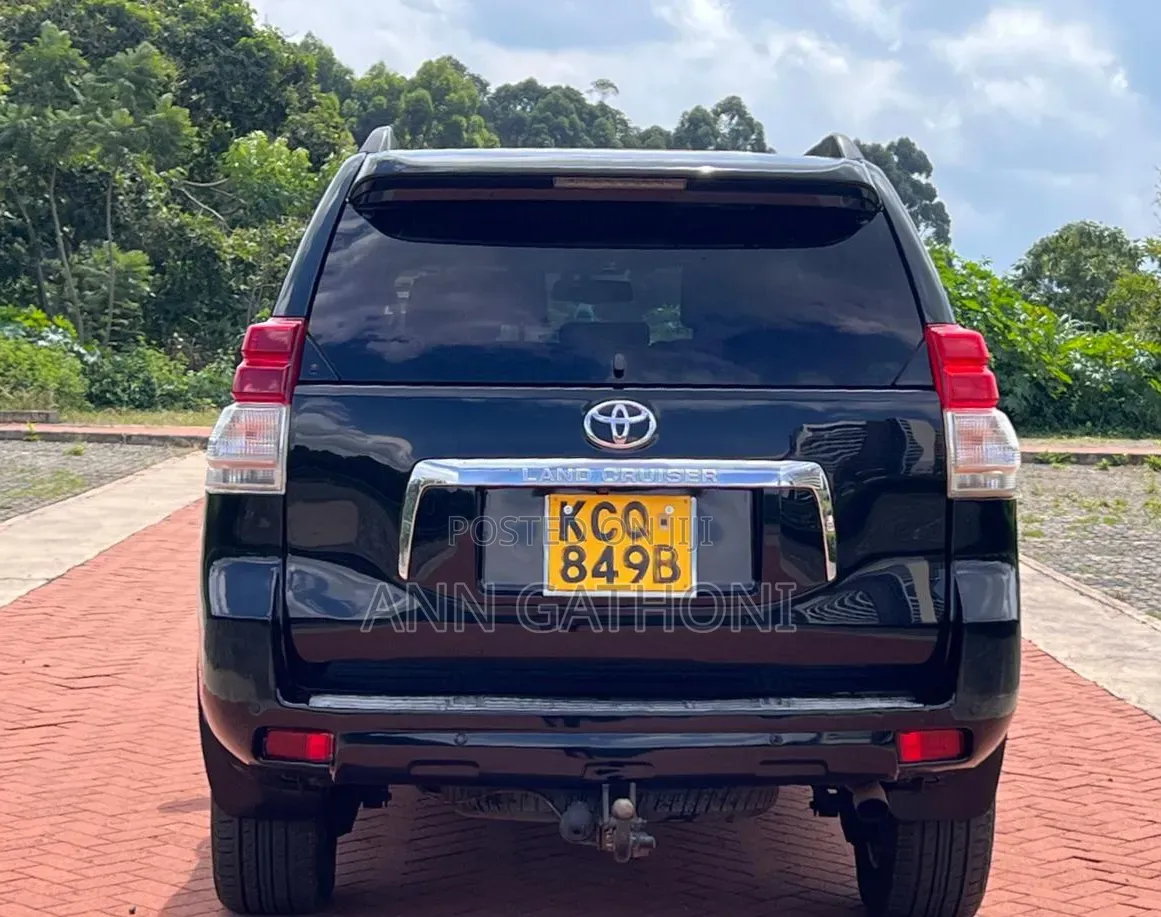 Toyota Land Cruiser Prado 3.0 TD 2011 Black