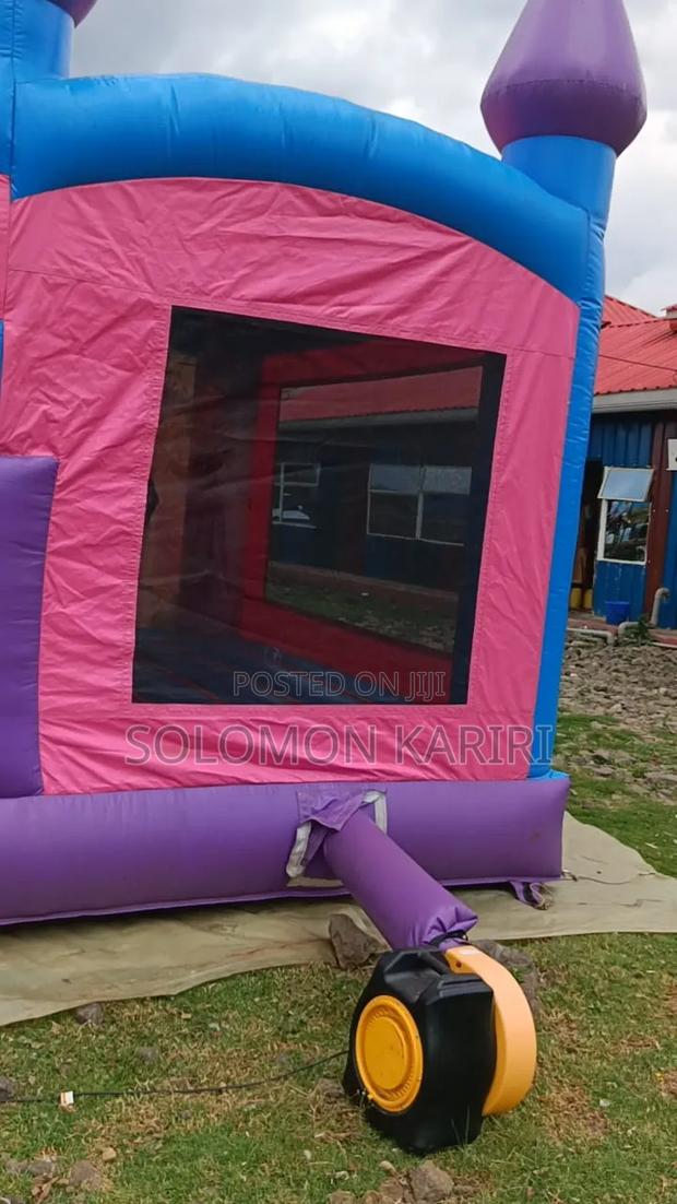 Bouncy Castle - thumbnail 3